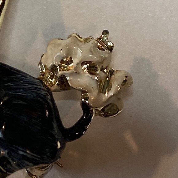 Vintage Poodle Brooch With Blue Umbrella & Rhinestone Eyes J0134 - Picture 6 of 16